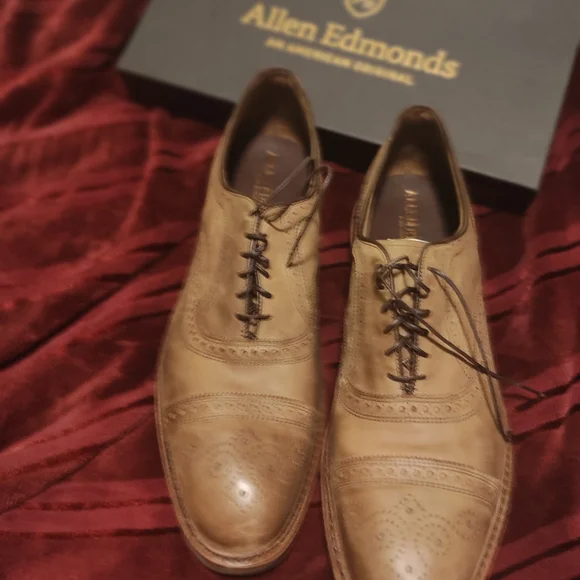 Allen Edmonds Brown Leather Oxfords - Picture 16 of 16